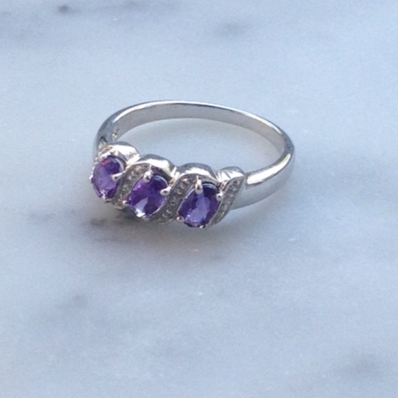 Genuine Diamond Amethyst Ring - Picture 3 of 3
